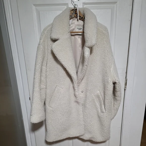 Abercrombie & Fitch Cream Teddy Jacket - Picture 1 of 6